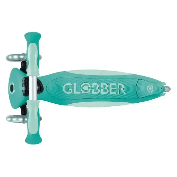 Детска сгъваема тротинетка с родителски контрол Globber Go Up Deluxe Flash Lights, ментово зелена, снимка 7