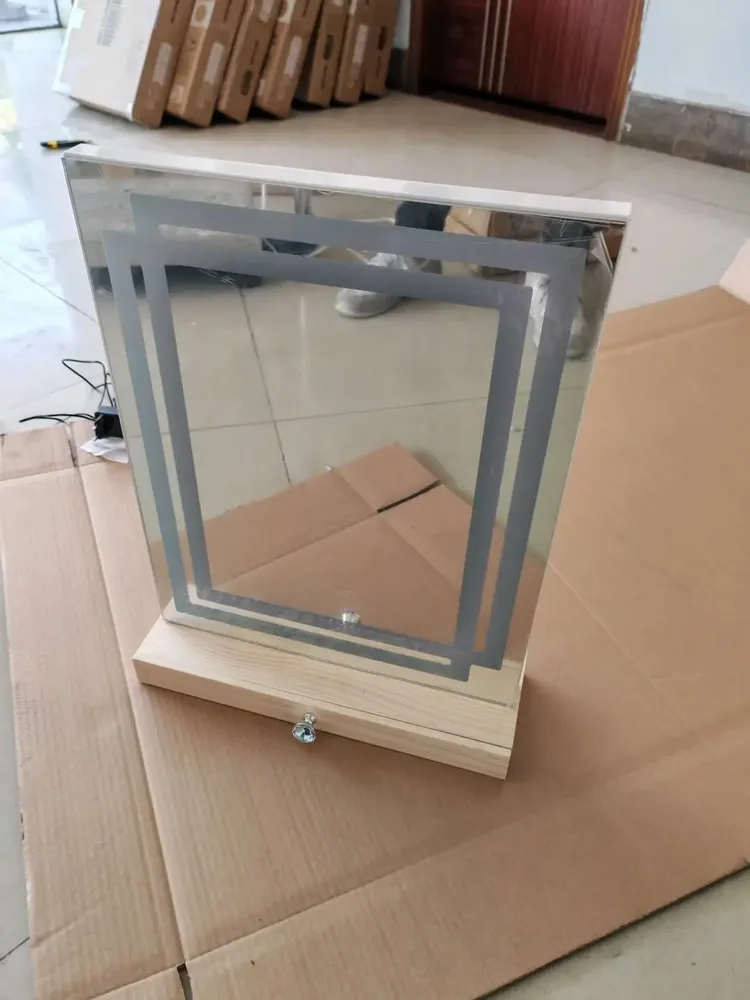 Козметично огледало 41 × 50 см с 3-цветна подсветка и дървена кутия, бяло/натурално