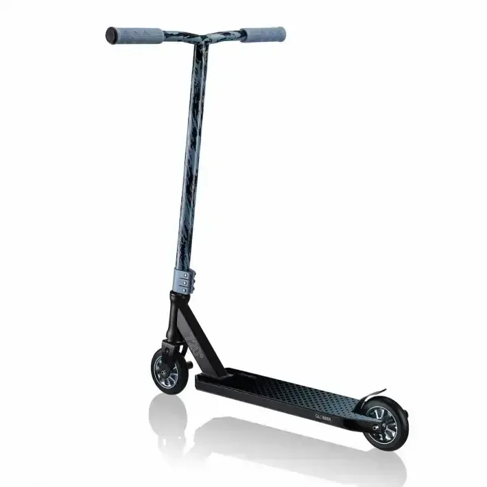 Тротинетка за фрийстайл и скачане Globber GS 720 - черна/синя, снимка 3