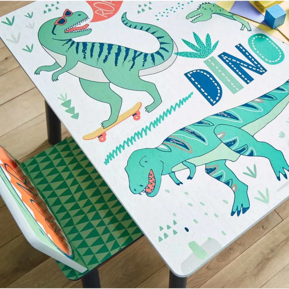 Детска маса със столчета за рисуване, игра, хранене, дървена, DINOSAUR, снимка 2