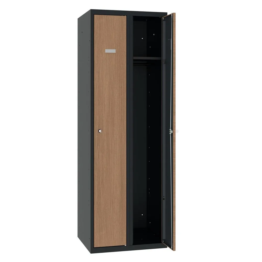 SUM 320 W с врати, покрити с ламинат