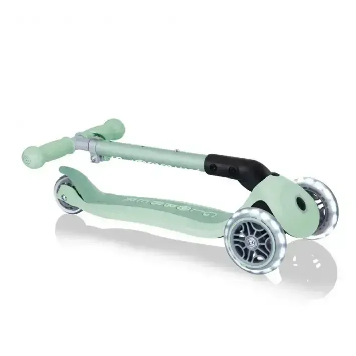 Сгъваема еко тротинетка с 3 колела GLOBBER JUNIOR FOLDABLE LIGHTS ECOLOGIC - цвят пистачио, снимка 6